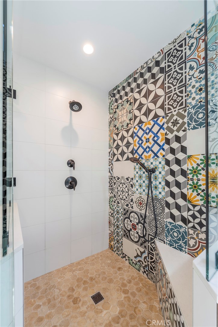 5512 Middlecoff Drive