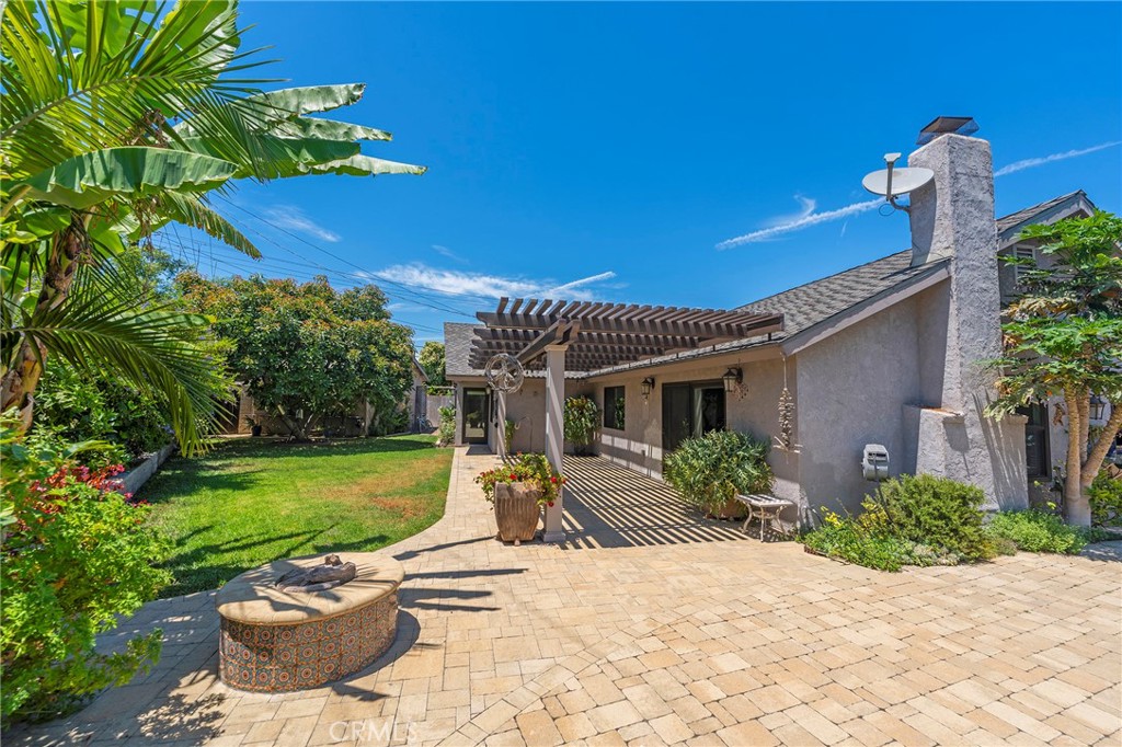 5512 Middlecoff Drive