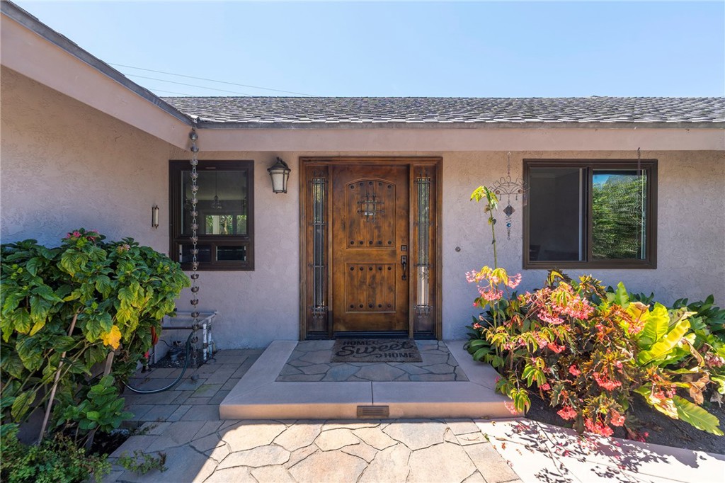 5512 Middlecoff Drive