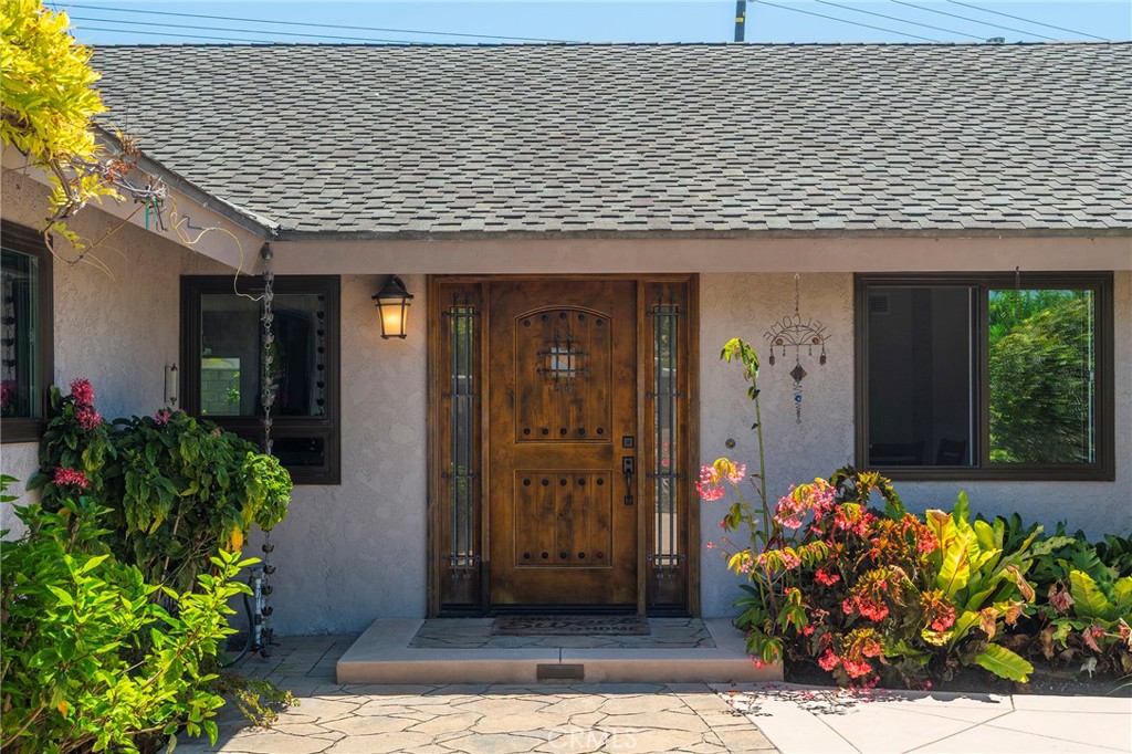 5512 Middlecoff Drive