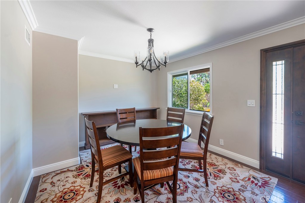 5512 Middlecoff Drive