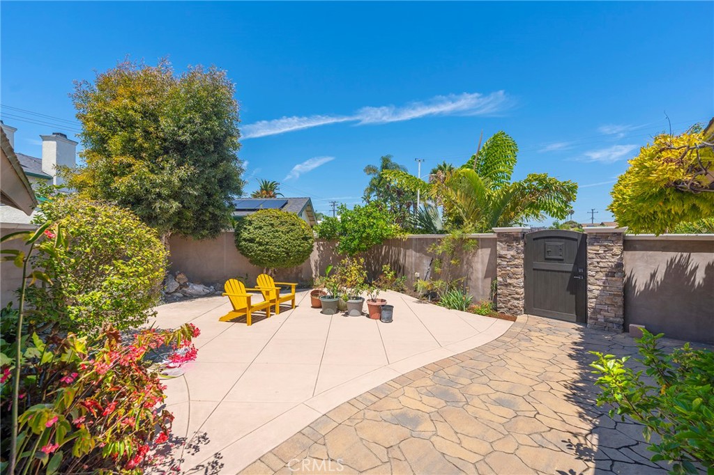 5512 Middlecoff Drive