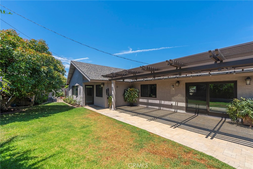 5512 Middlecoff Drive