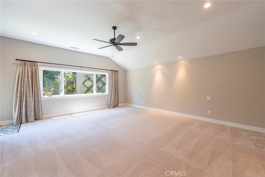 5512 Middlecoff Drive