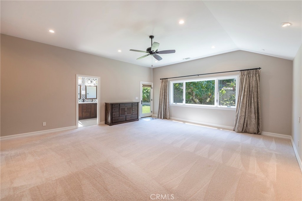 5512 Middlecoff Drive