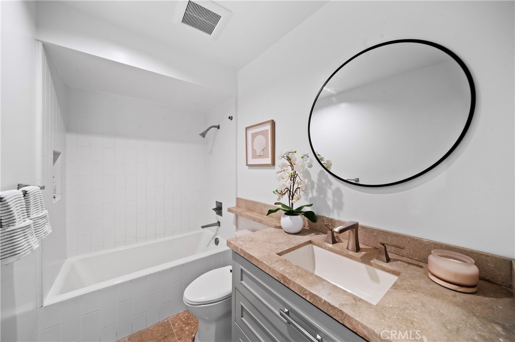 31391 E Nine Drive 67F