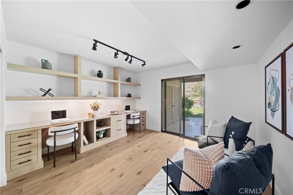 31391 E Nine Drive 67F