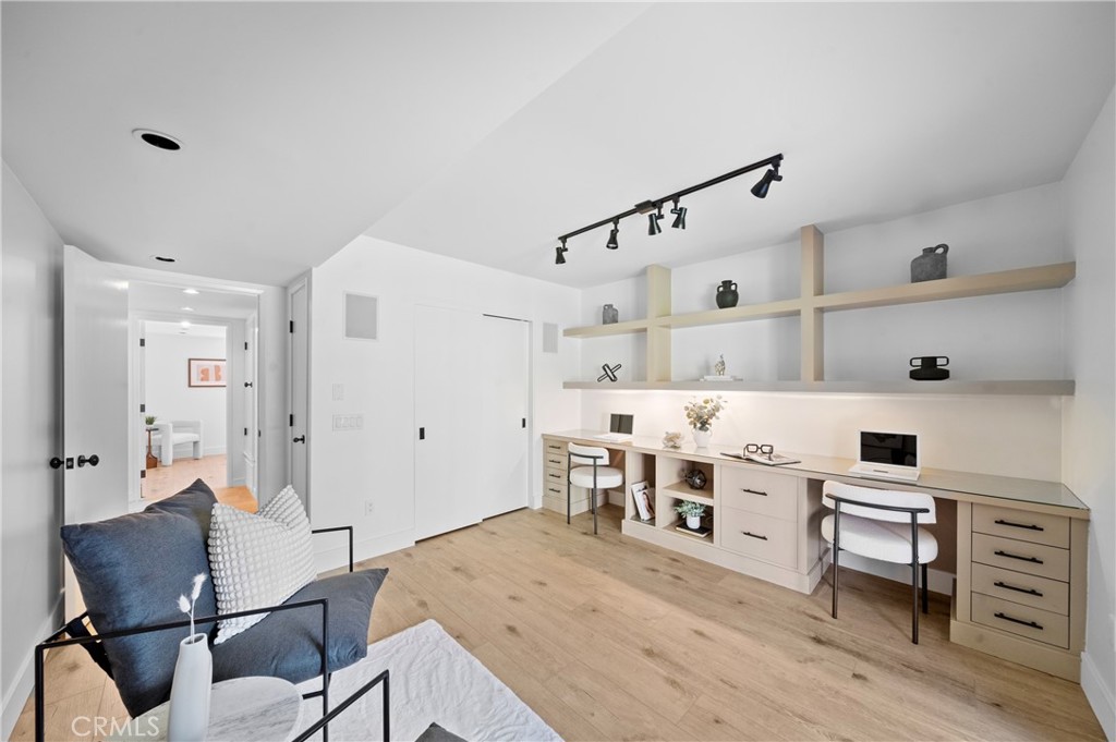 31391 E Nine Drive 67F