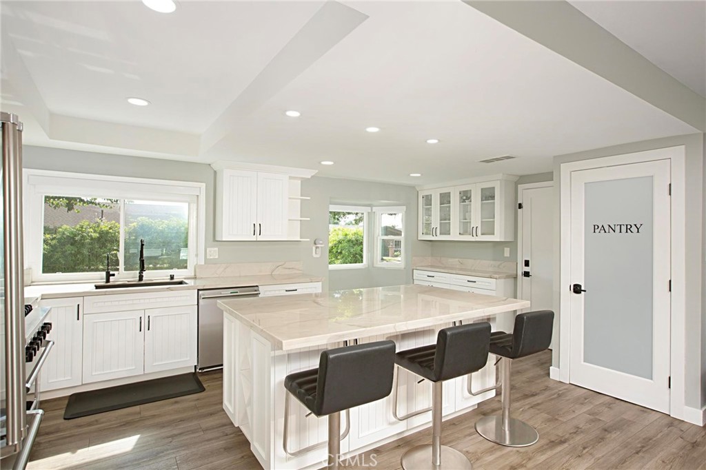 3460 Woodland Way