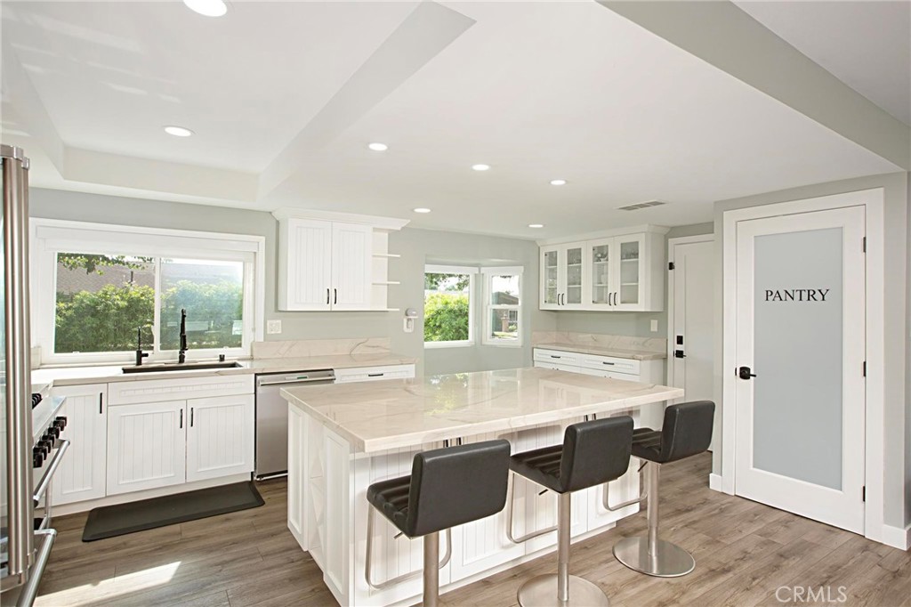 3460 Woodland Way