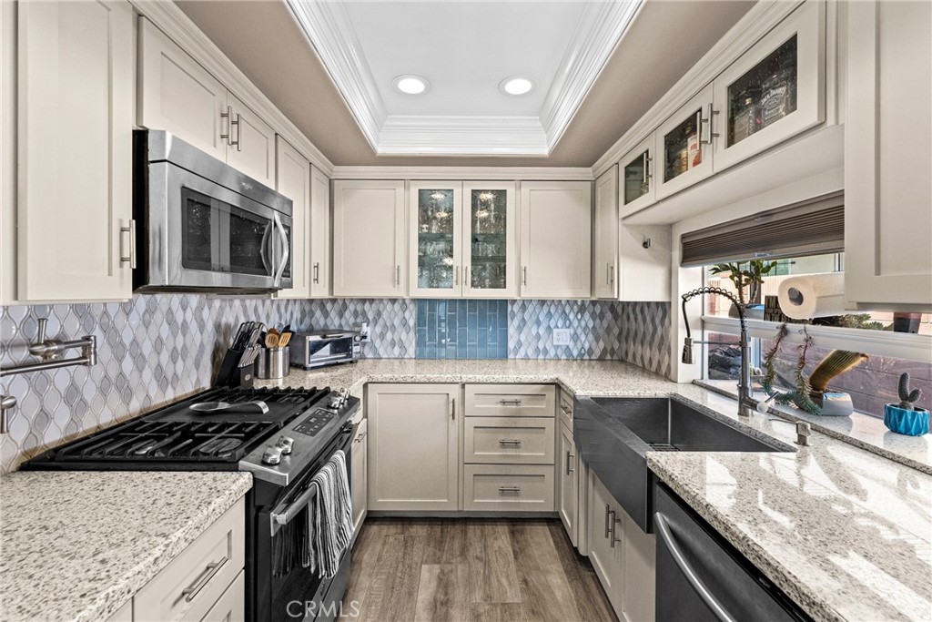 6302 Crescent Avenue