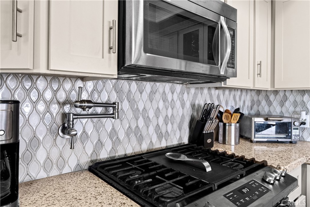 6302 Crescent Avenue