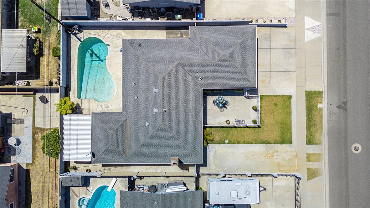 1826 W Saint Andrew Place