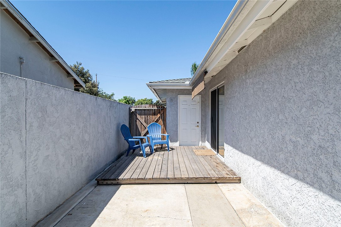 1826 W Saint Andrew Place