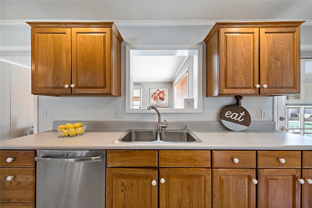 1826 W Saint Andrew Place