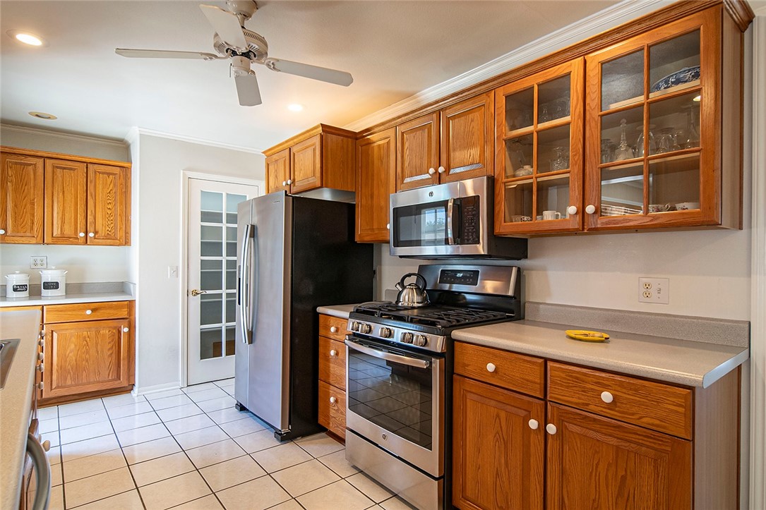 1826 W Saint Andrew Place