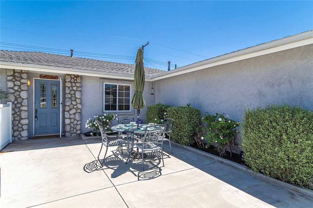 1826 W Saint Andrew Place