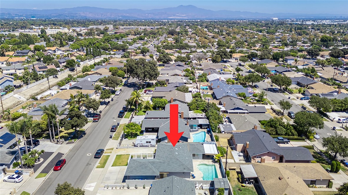 1826 W Saint Andrew Place