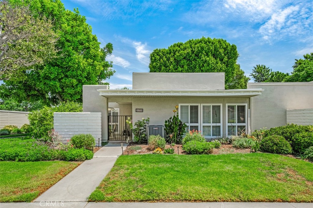 2031 E Via Mariposa D