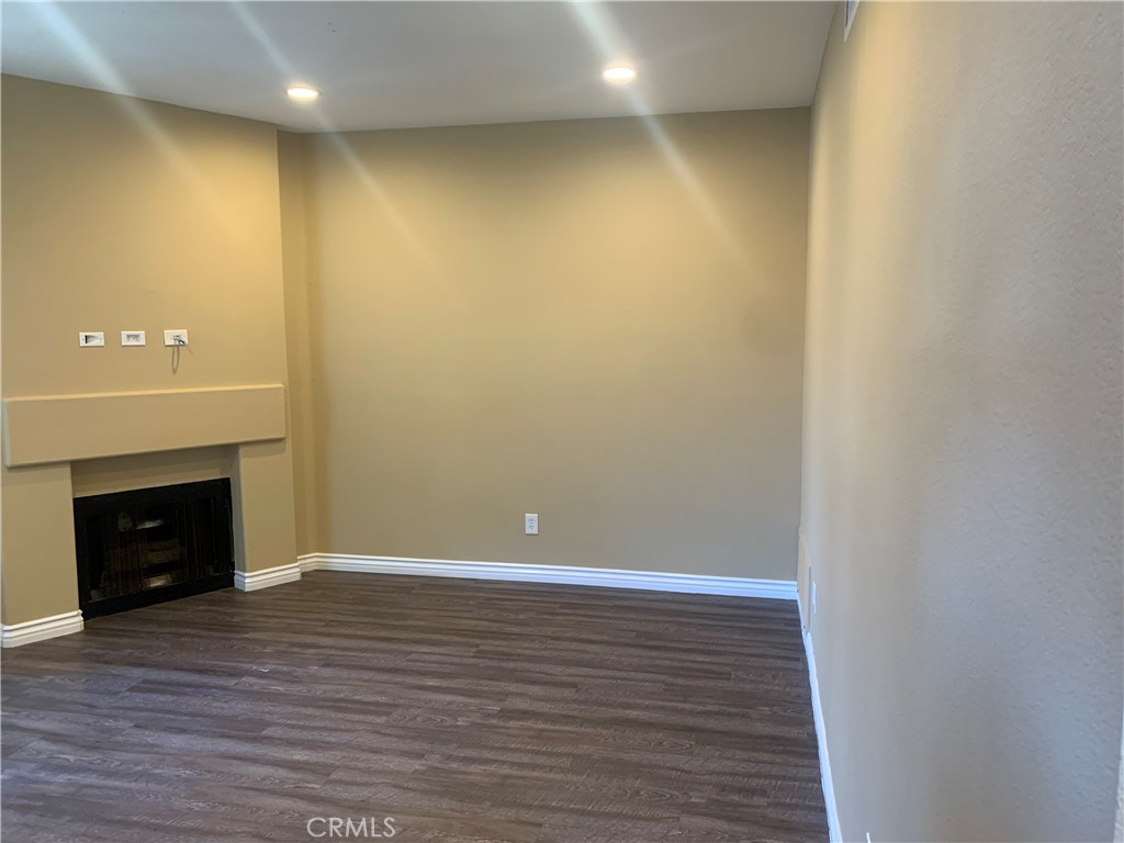 19 Giovanni Aisle 354