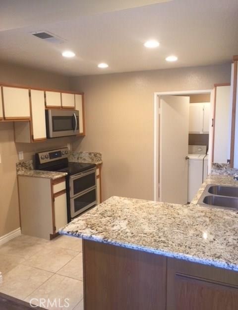 19 Giovanni Aisle 354