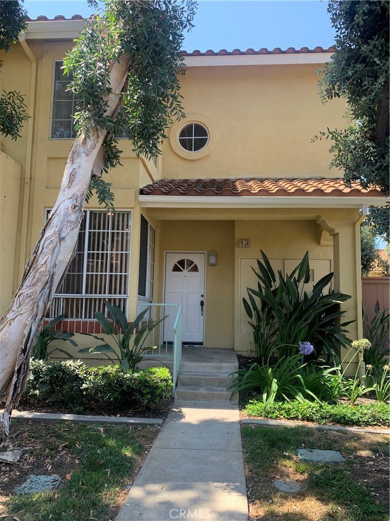 19 Giovanni Aisle 354