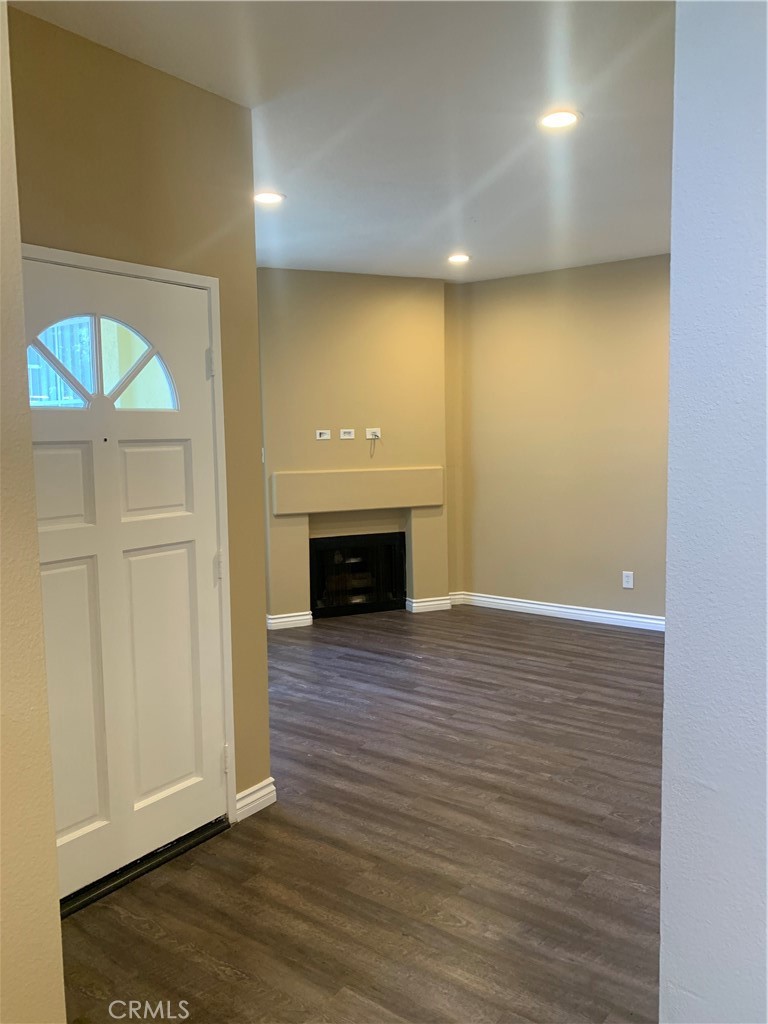 19 Giovanni Aisle 354