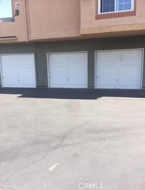 19 Giovanni Aisle 354