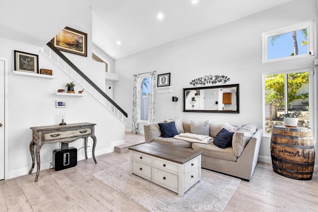 29996 La Collina Street