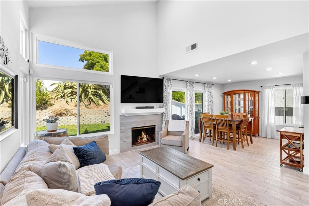 29996 La Collina Street