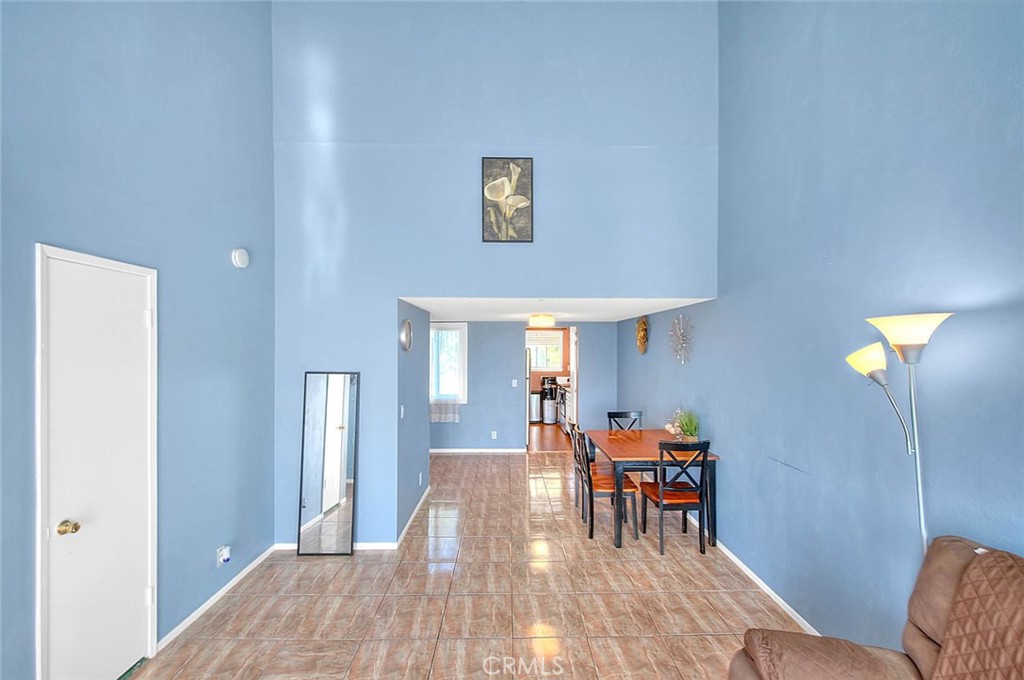 635 N Bristol Street 41