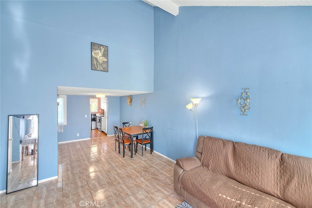 635 N Bristol Street 41