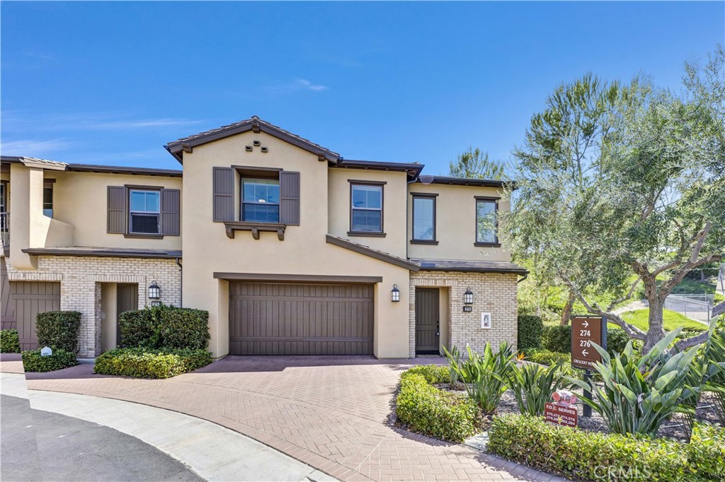 276 Crescent Moon