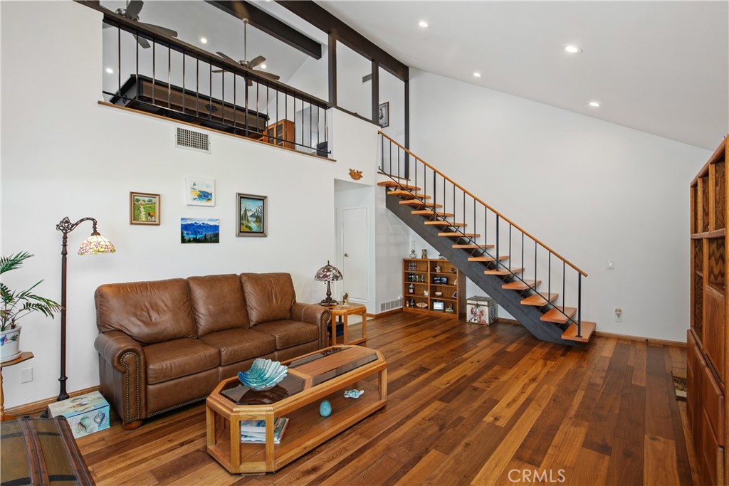 6248 Pitcairn Street