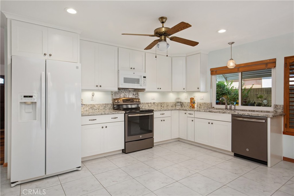 6248 Pitcairn Street