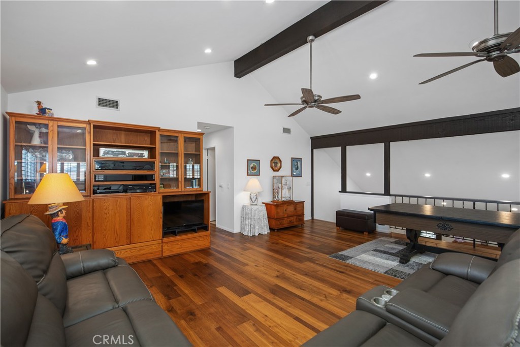 6248 Pitcairn Street