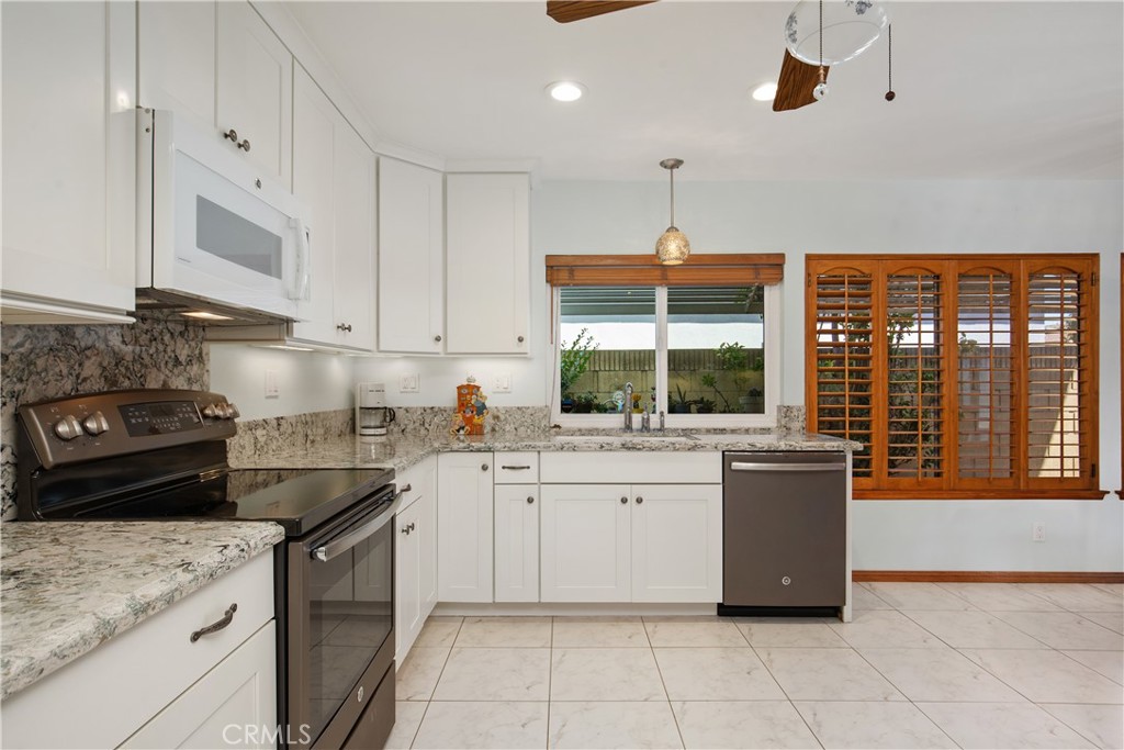 6248 Pitcairn Street