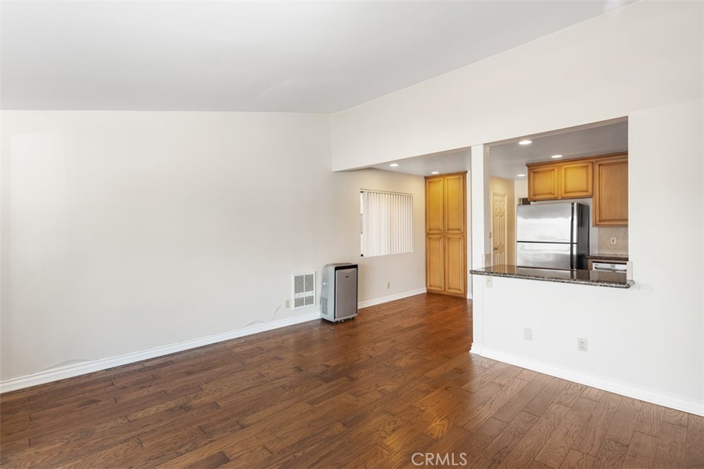 34121 Ruby Lantern B