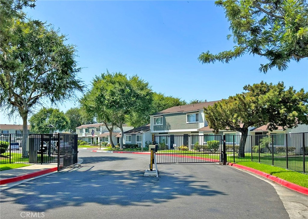 13311 Woodbrook Circle