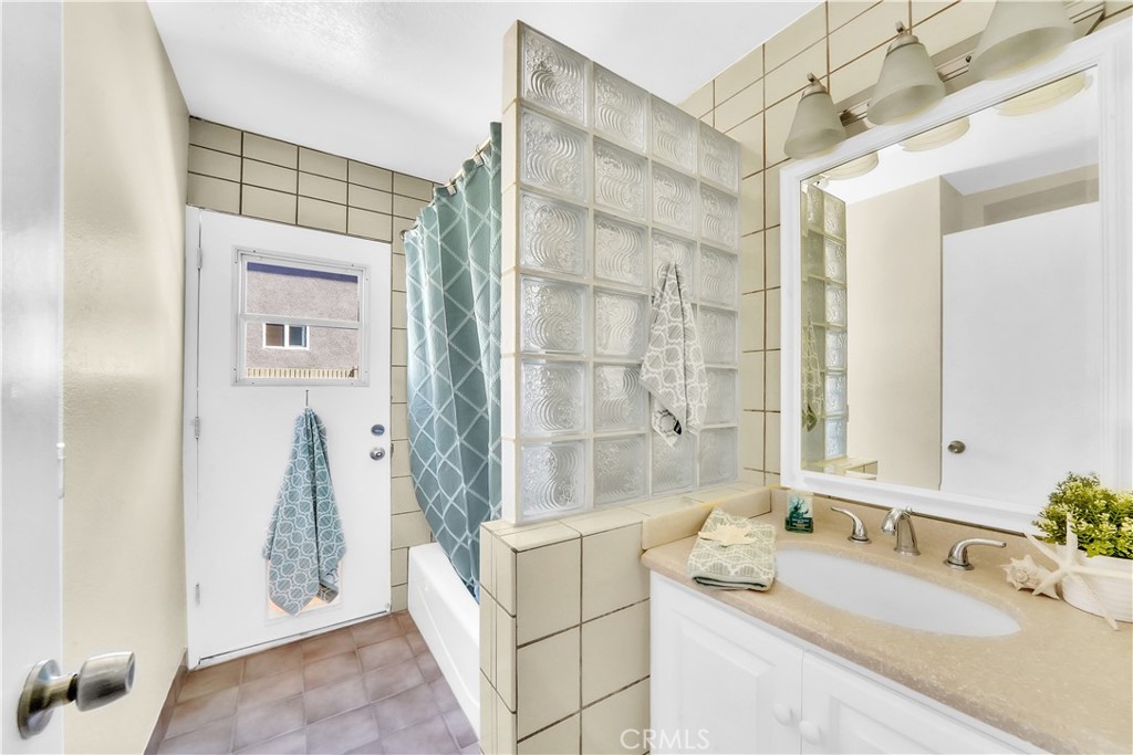 20732 Spindrift Lane