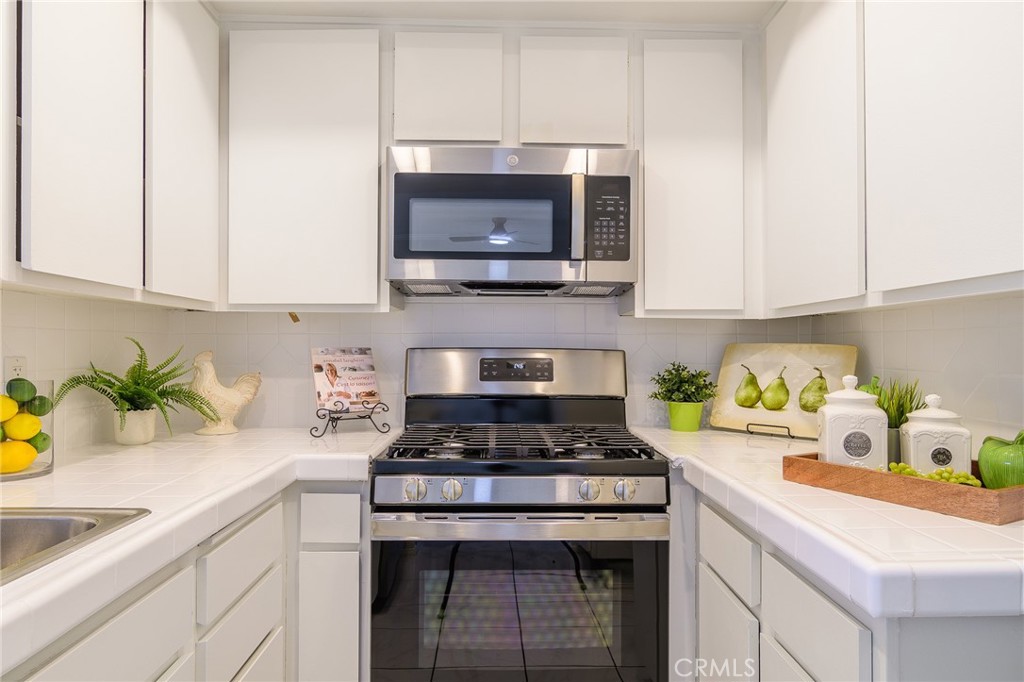 700 W 3rd Street B206