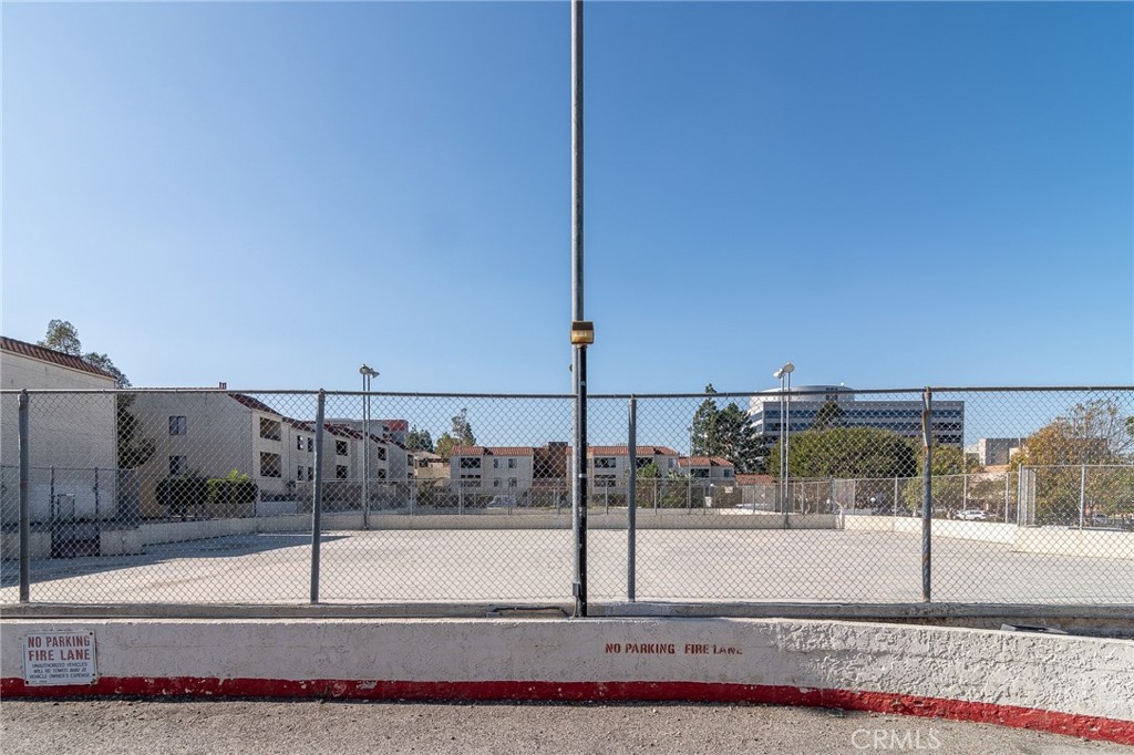 700 W 3rd Street B206