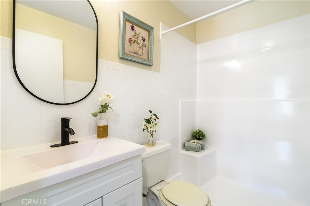 700 W 3rd Street B206