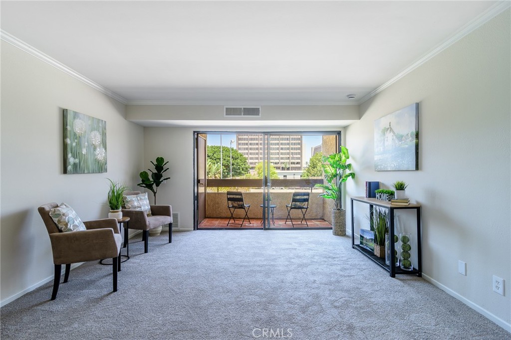 700 W 3rd Street B206