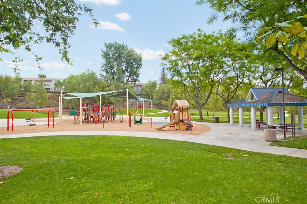 21961 Rimhurst Drive 195H