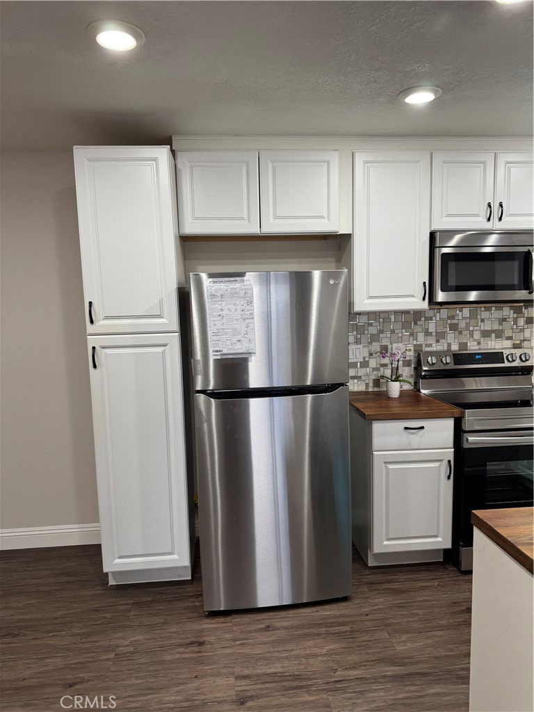 21961 Rimhurst Drive 195H