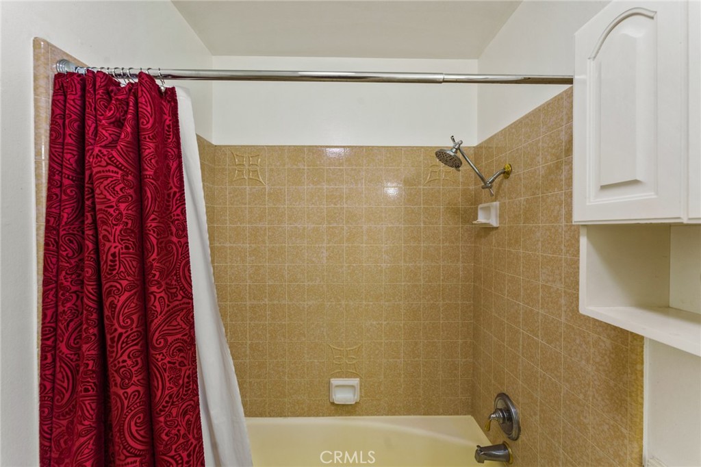 15471 Salisbury Lane