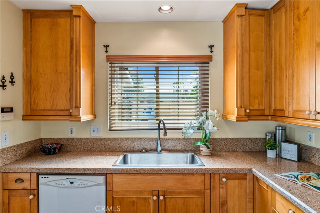 15471 Salisbury Lane