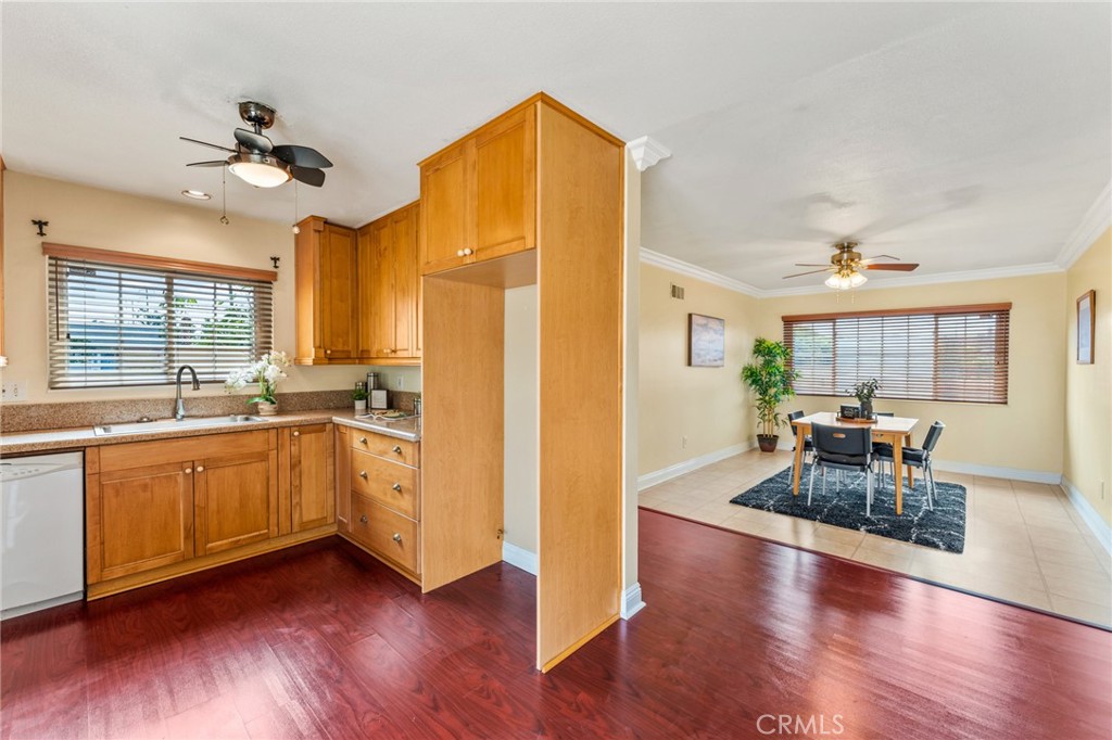 15471 Salisbury Lane