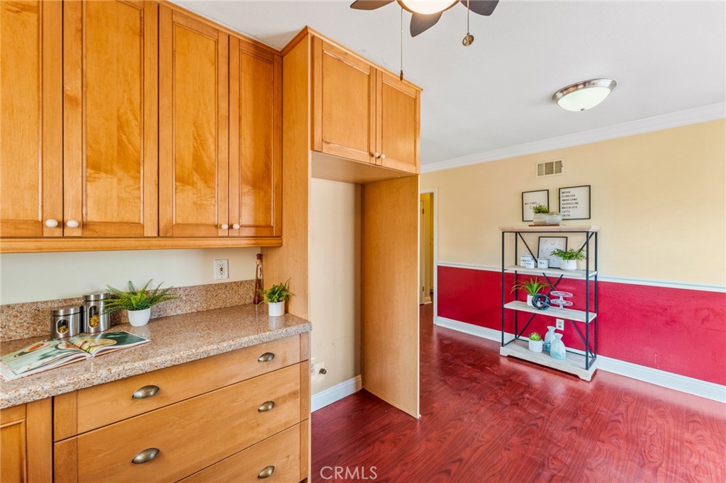 15471 Salisbury Lane